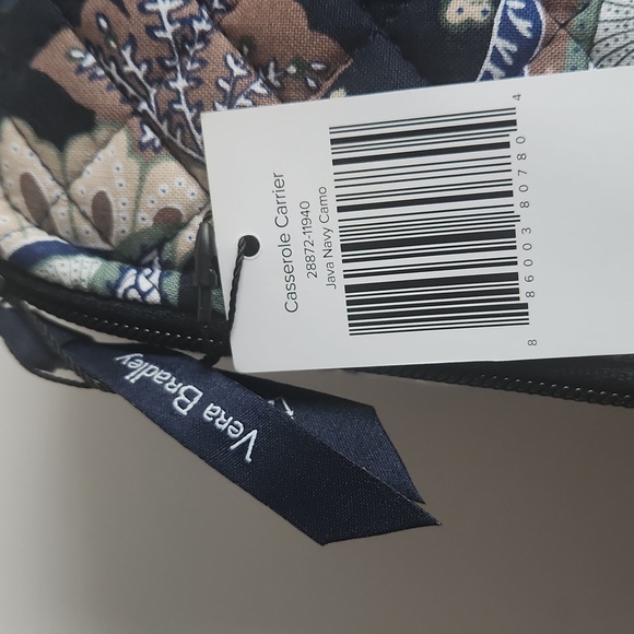 Vera Bradley java navy camo casserole carrier floral - Picture 8 of 13